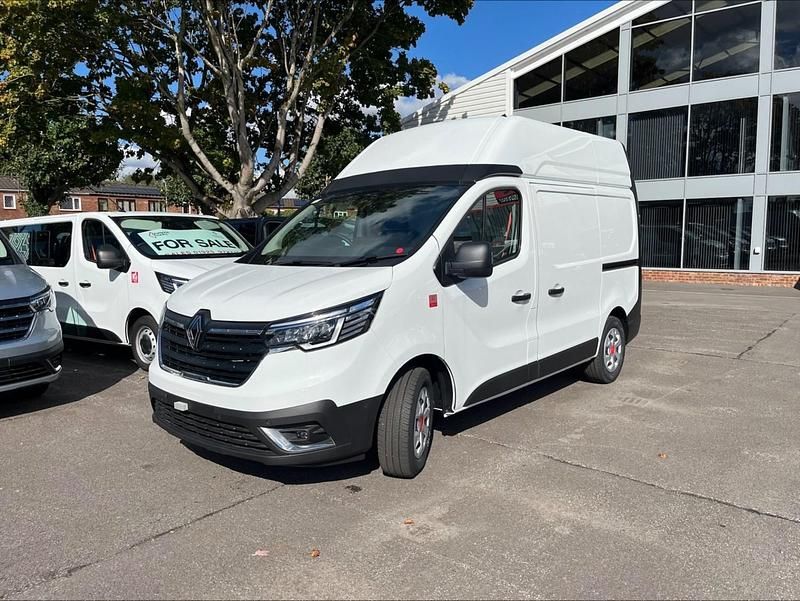 Ny Renault Trafic 150 HK (110 kW) 2025 Vit Minibuss