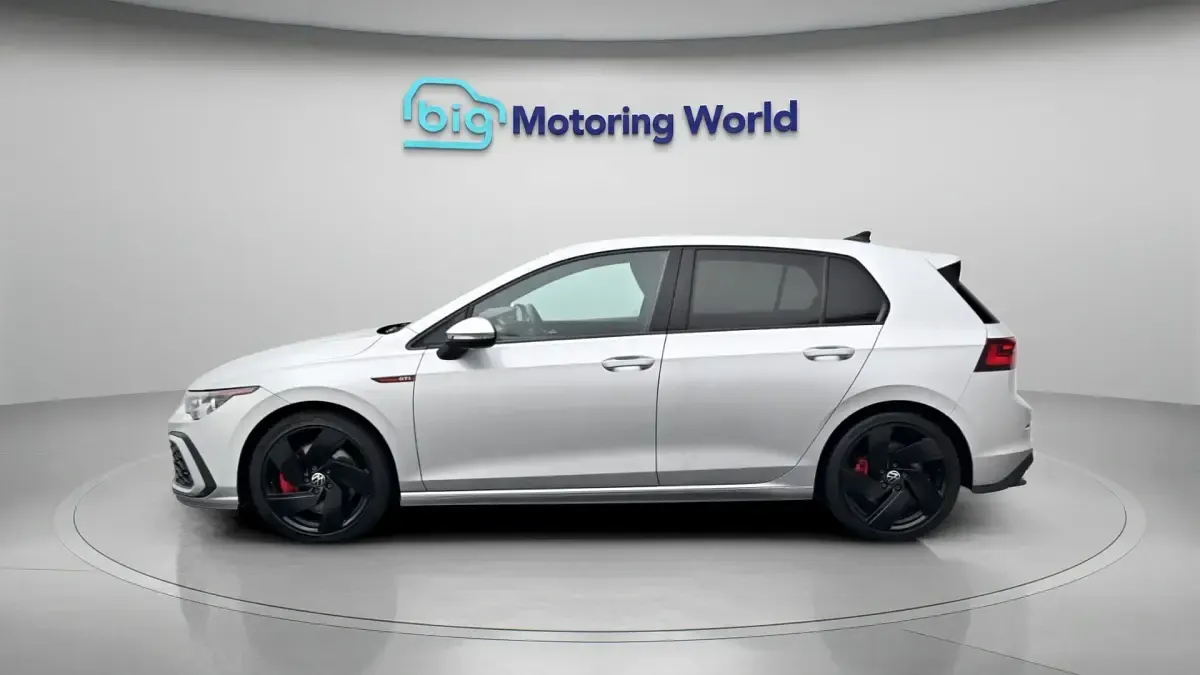 Used VW Golf VIII GTI 242 HP (177 kW) 2021