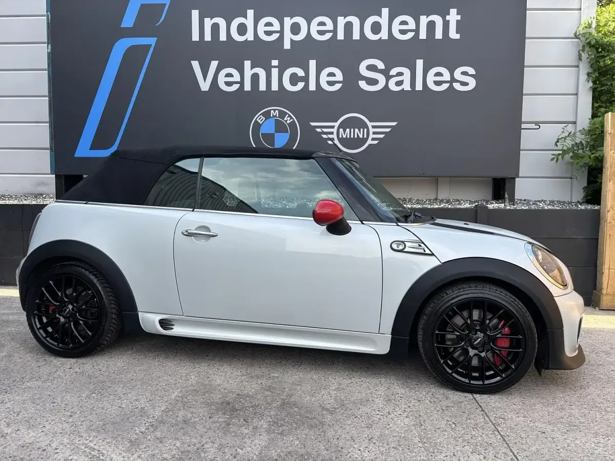 Used Mini John Cooper Works Cabriolet 211 HP (155 kW) 2015 Silver Cabriolet