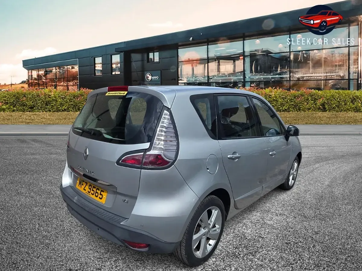 Used Renault Scénic III Dynamique 110 HP (80 kW) 2013 Silver MPV