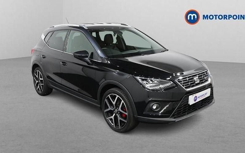 Black Used 2021 Seat Arona FR SUV | £13,199 (Fair price) - Image 1/4
