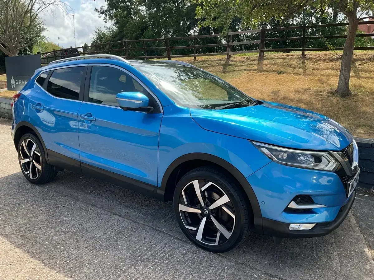Used Nissan Qashqai Tekna 2017 Blue SUV