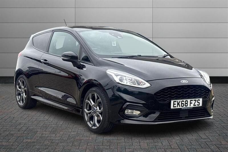 Black Used 2018 Ford Fiesta ST-Line Hatchback | £8,691 (Fair price) - Image 1/4