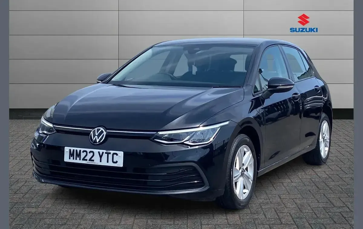 Used VW Golf VIII Life 128 HP (94 kW) 2022 Black Hatchback