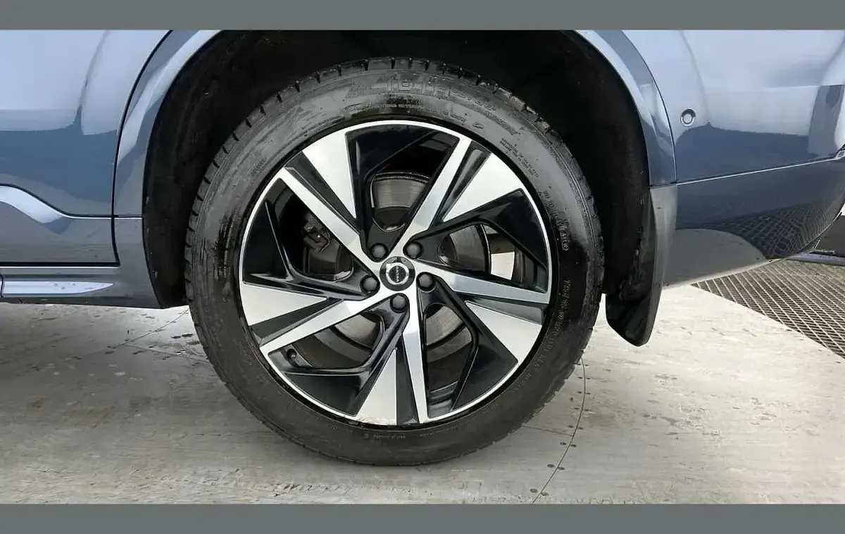 Used Volvo XC90 Plus 235 HP (172 kW) 2022 Blue SUV