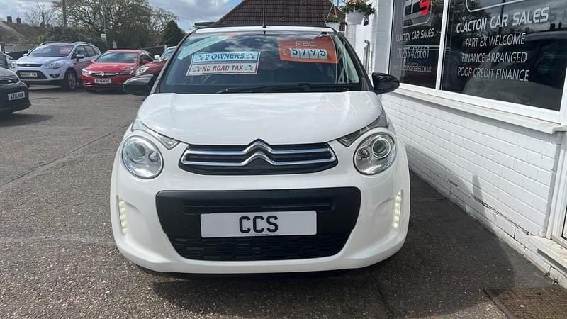 Used Citroën C1 Feel 68 HP (50 kW) 2015 White Hatchback