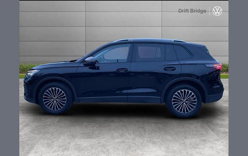 Used VW Tiguan Match 147 HP (108 kW) 2024 Black SUV