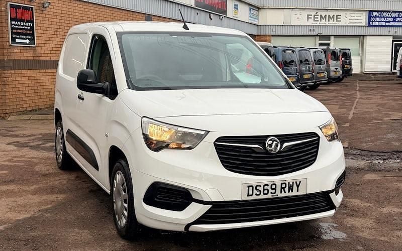 Używany Vauxhall Combo Sportive 101 KM (74 kW) 2021 Minivan