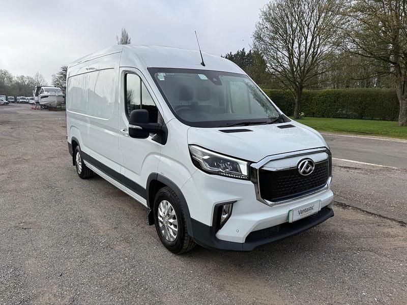 Used Maxus V90 204 HP (150 kW) 2023 White Van