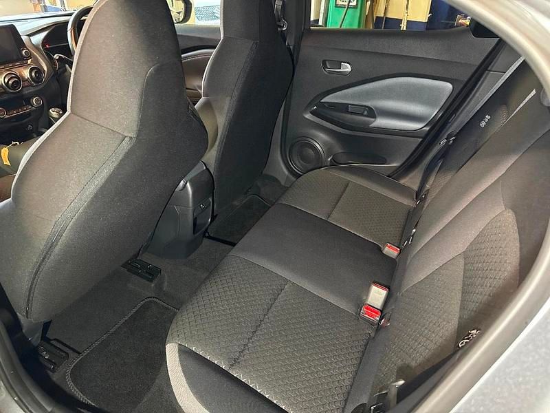 Used Nissan Juke N-Connecta 113 HP (83 kW) 2021 Grey SUV