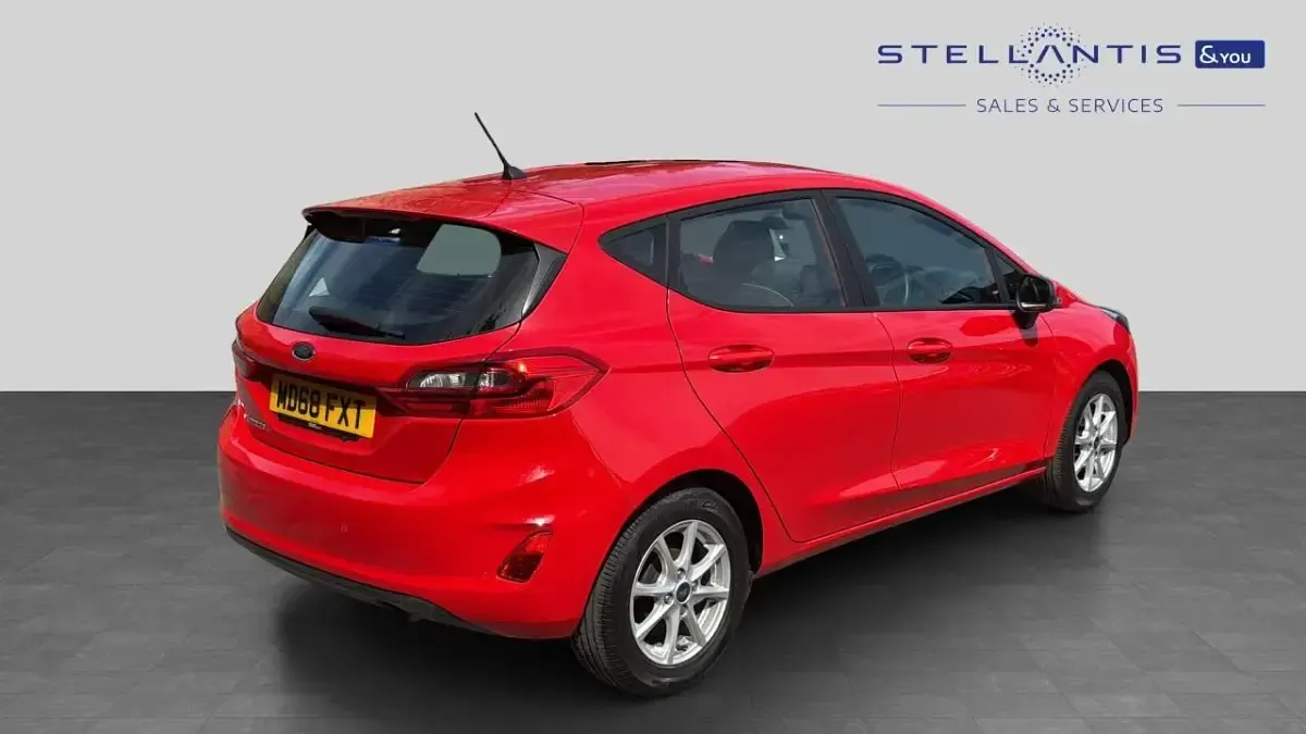 Used Ford Fiesta Zetec 99 HP (72 kW) 2019 Red Hatchback
