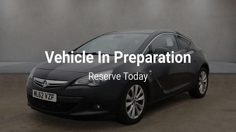 Used Vauxhall Astra GTC SRi 162 HP (119 kW) 2012 Black Hatchback