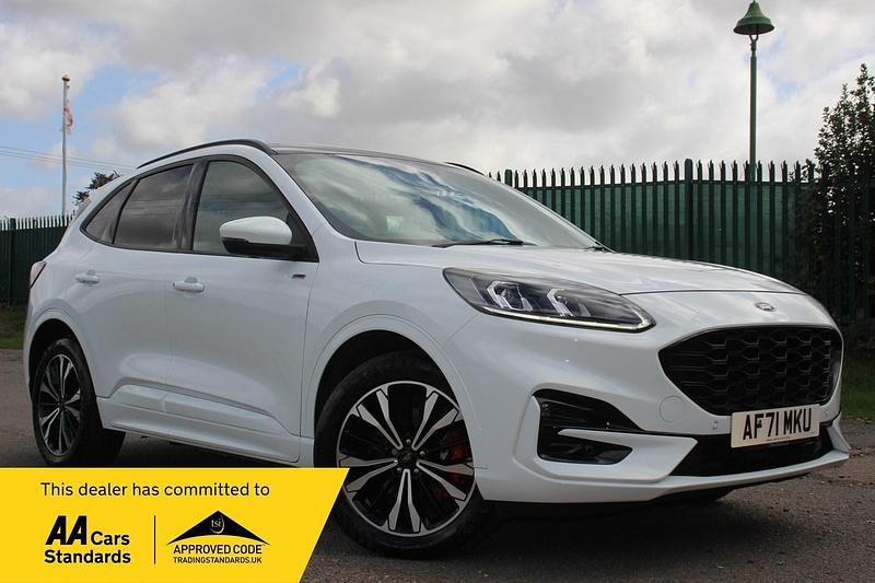 White Used 2021 Ford Kuga ST-Line X SUV | £16,990 (Fair price) - Image 1/4