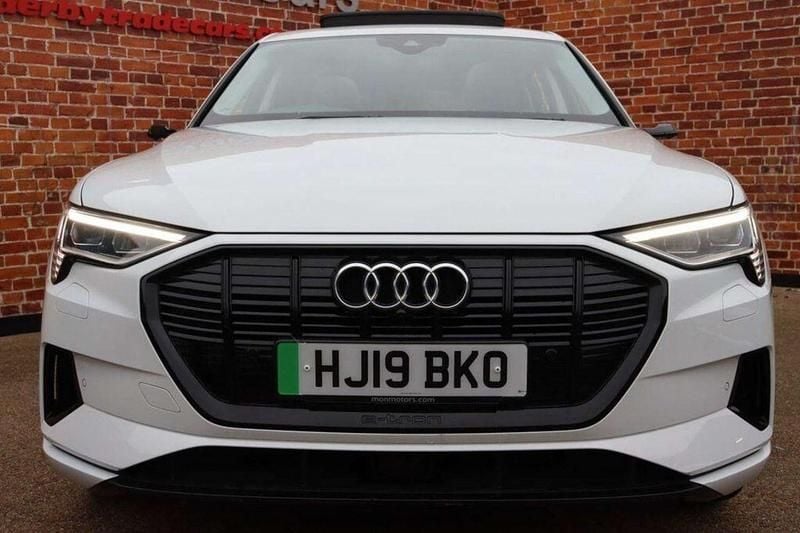 Used Audi e-tron Advanced 300 kW (408 HP) 2019 White SUV