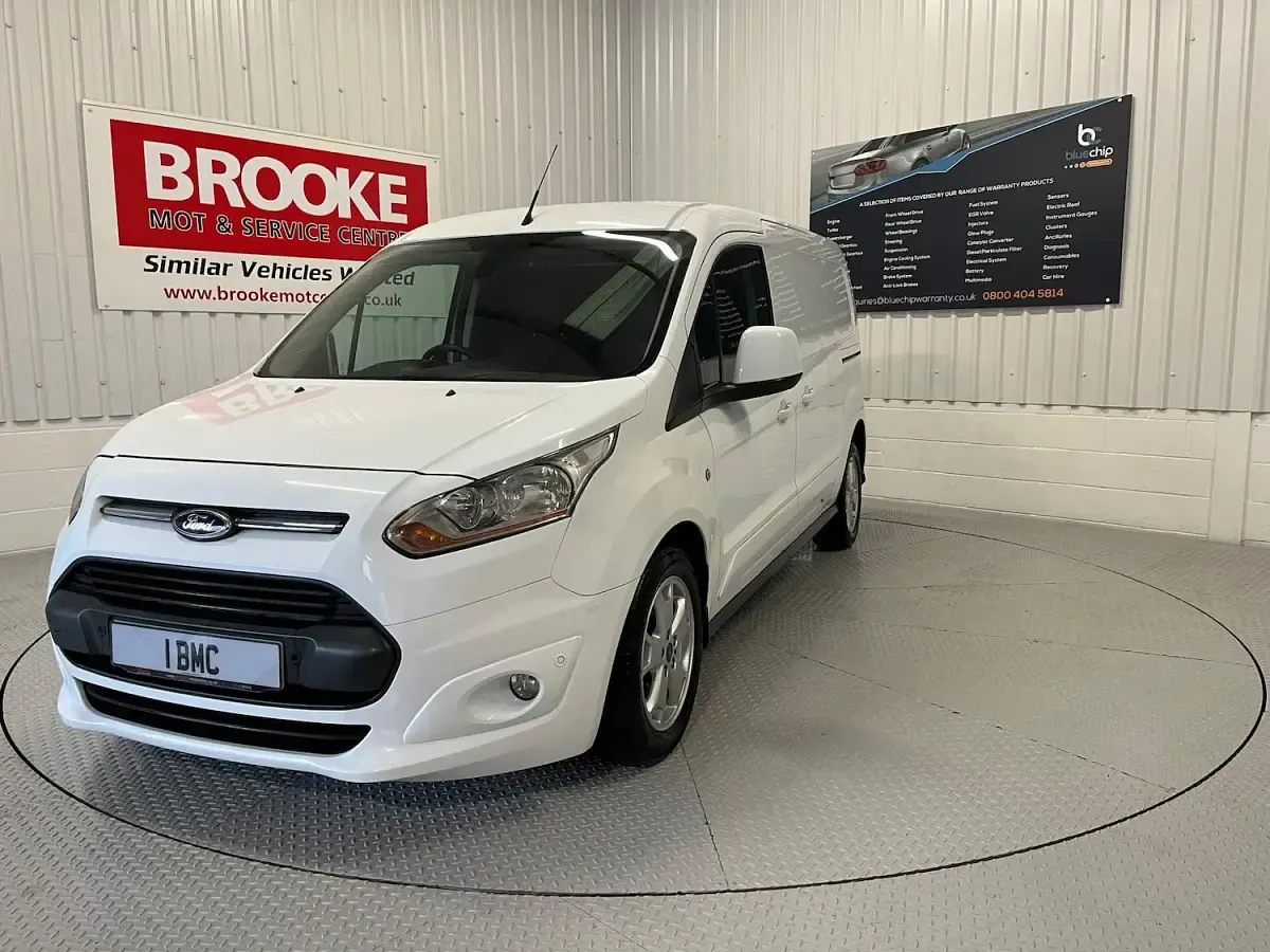 Used Ford Transit Limited 115 HP (84 kW) 2015 White Van