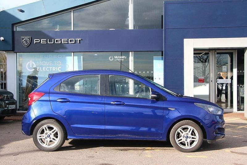 Used Ford Ka Zetec 84 HP (61 kW) 2016 Blue