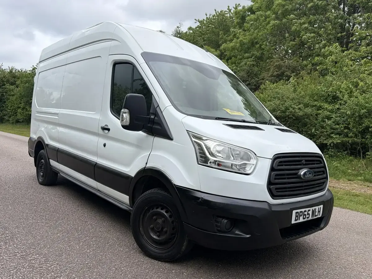 Used Ford Transit 125 HP (91 kW) 2015 White Van