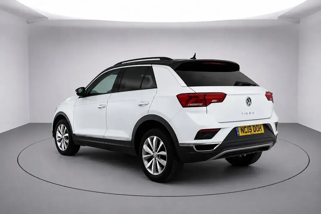 Used VW T-Roc Design 115 HP (84 kW) 2019 White SUV