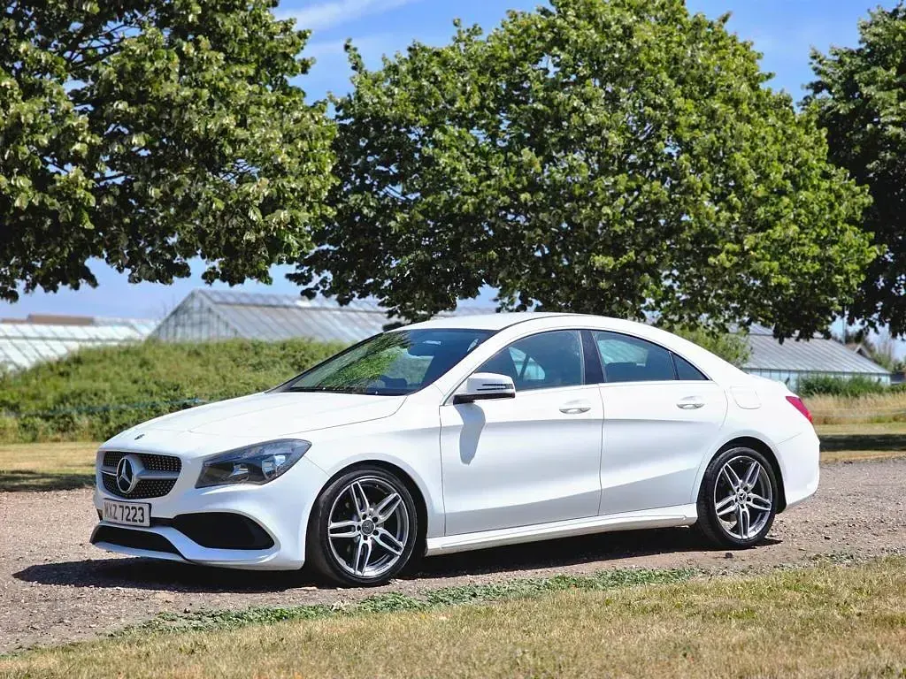 Used Mercedes CLA200 AMG line 156 HP (114 kW) 2018 White Coupe