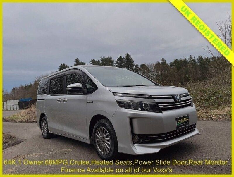 Silver Used 2014 Toyota Voxy MPV | £14,500 (A bit pricey) - Image 1/1