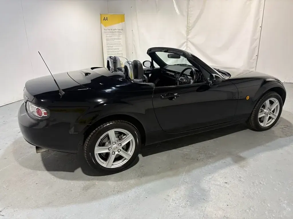 Used Mazda MX5 126 HP (92 kW) 2009 Black Cabriolet