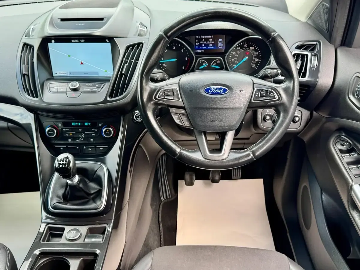 Used Ford Kuga Titanium 180 HP (132 kW) 2017 Silver SUV
