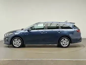 Used Kia Ceed 114 HP (83 kW) 2020 Blue Hatchback