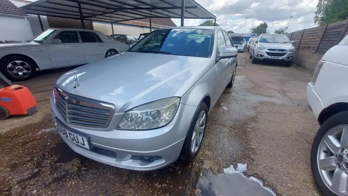 Used Mercedes C220 SE 170 HP (125 kW) 2008 Silver Sedan