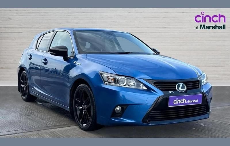 Used Lexus CT200h Sport Line 134 HP (98 kW) 2017 Blue Hatchback