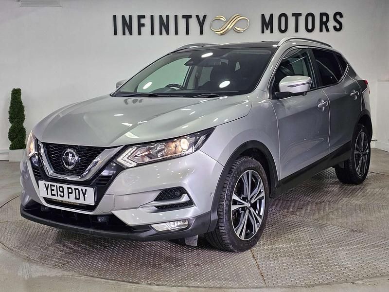 Used Nissan Qashqai N-Connecta 115 HP (84 kW) 2019 Silver SUV