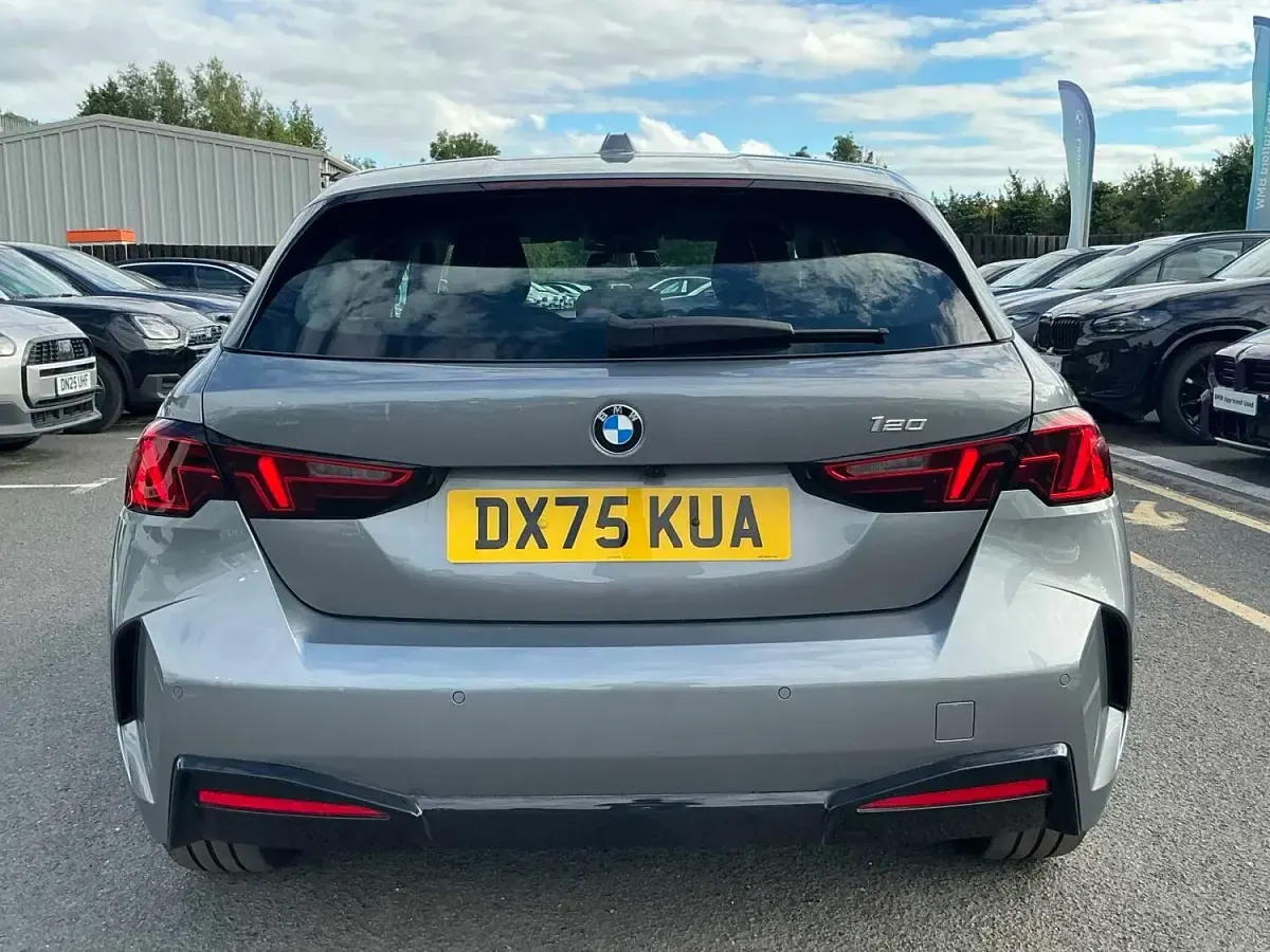 Used BMW 120 Sport Line 168 HP (123 kW) 2025 Grey Hatchback
