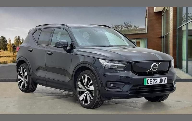 Black Used 2022 Volvo XC40 Pro SUV | £25,495 (Fair price) - Image 1/4