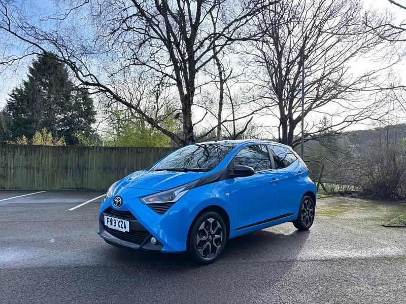 Begagnad Toyota Aygo Trend 2019 Blå Halvkombi