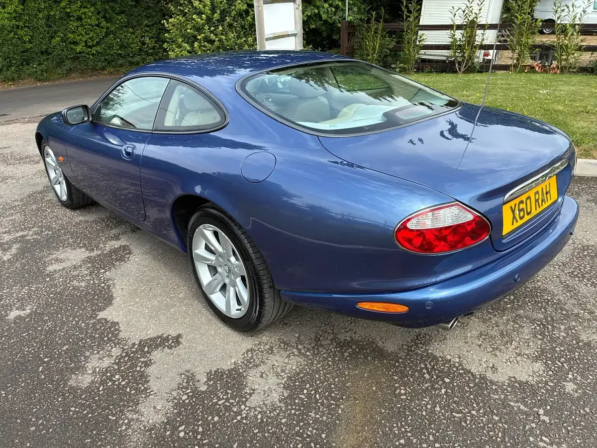 Used Jaguar XK8 2004 Blue Coupe