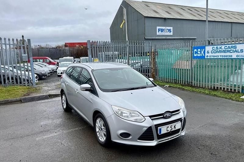 Used Ford Focus 115 HP (84 kW) 2012 Silver Estate