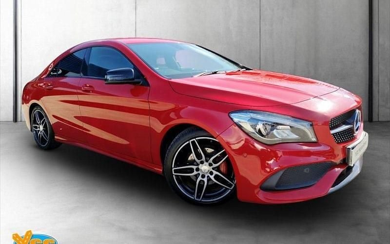Usado Mercedes CLA220 AMG line 177 HP (130 kW) 2017 Sedan