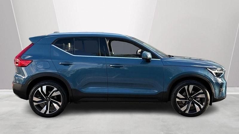 Usado Volvo XC40 Ultra 2025 Azul SUV