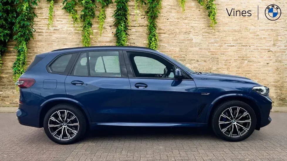 Used BMW X5 M Sport 394 HP (289 kW) 2021 Blue SUV