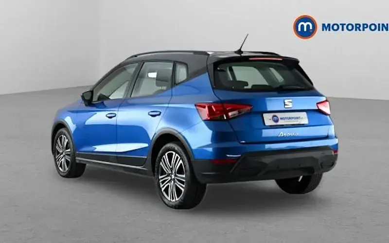 Used Seat Arona SE Technology 110 HP (80 kW) 2023 Blue SUV