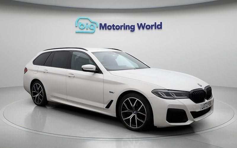 Used 2023 BMW 530e M Sport Estate | £25,300 (Good price) - Image 1/4