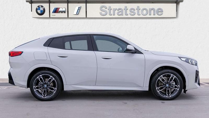 Used BMW iX2 M Sport 227 kW (309 HP) 2025 White SUV