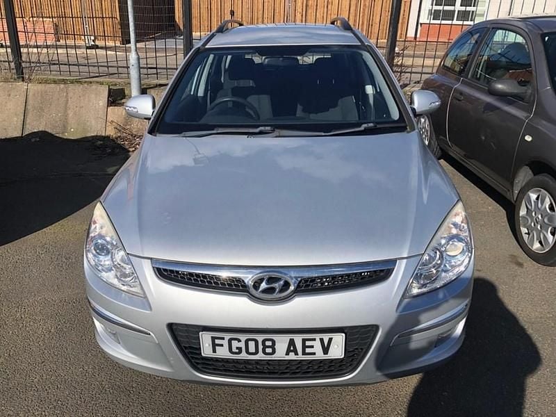 Used Hyundai i30 Comfort 2008 Silver metallic Estate