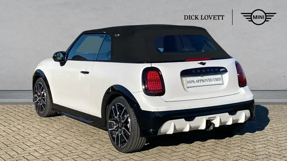 Usado Mini John Cooper Works 228 CV (167 kW) 2025 Blanco Utilitario