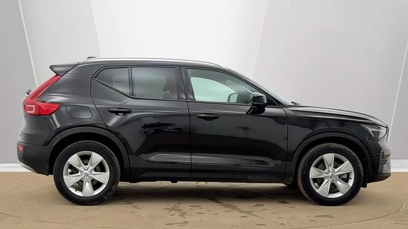 Used Volvo XC40 Core 163 HP (119 kW) 2025 Metallic  onyx black SUV