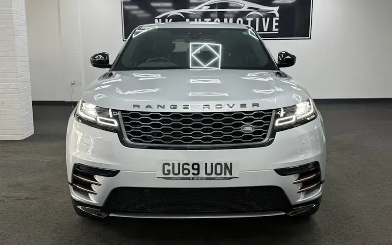 Used Land Rover Range Rover Velar R-Dynamic 179 HP (131 kW) 2020 SUV