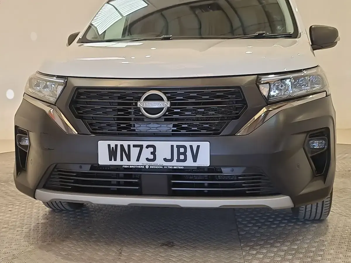 Used Nissan Townstar Acenta 130 HP (95 kW) 2023 White Van