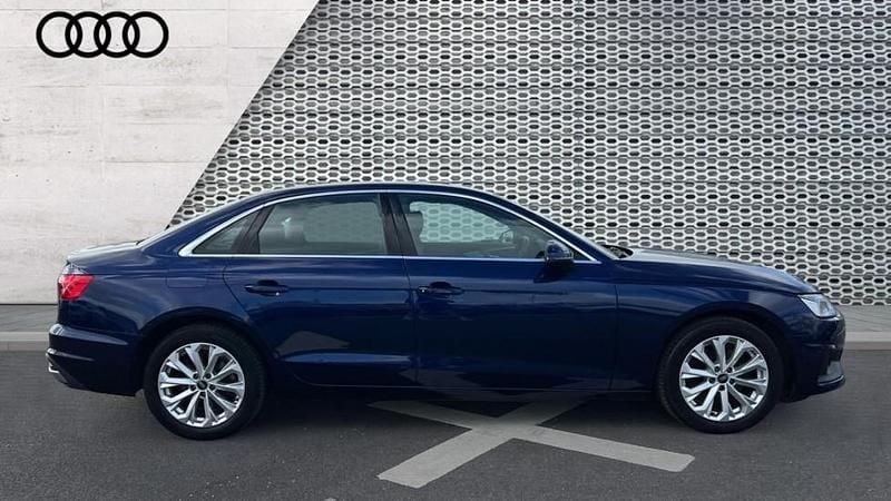 Used Audi A4 Comfort 150 HP (110 kW) 2022 Blue Sedan