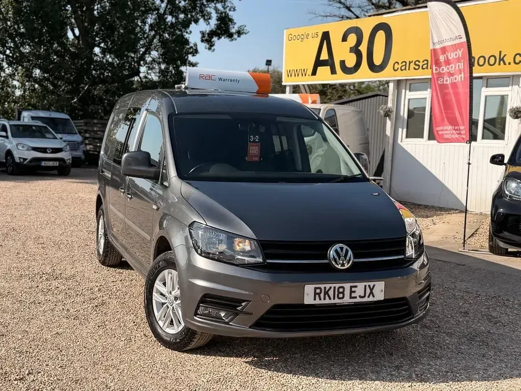Used VW Caddy Maxi Highline 102 HP (75 kW) 2018 Grey MPV