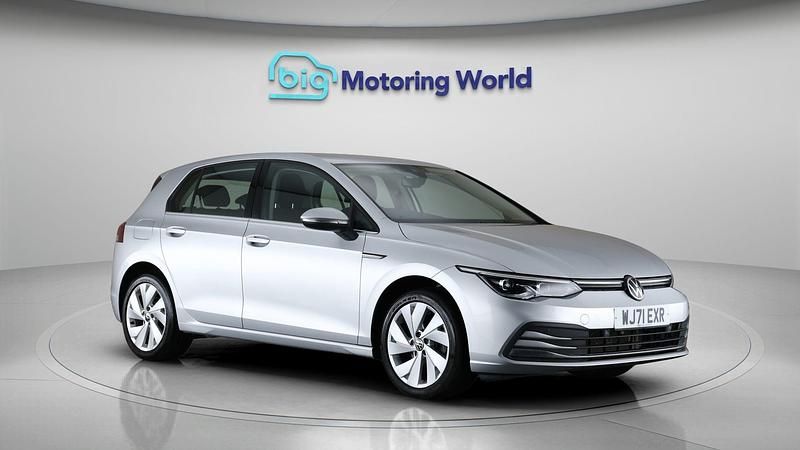 Used 2021 VW Golf VIII Style | £17,000 (Fair price) - Image 1/4