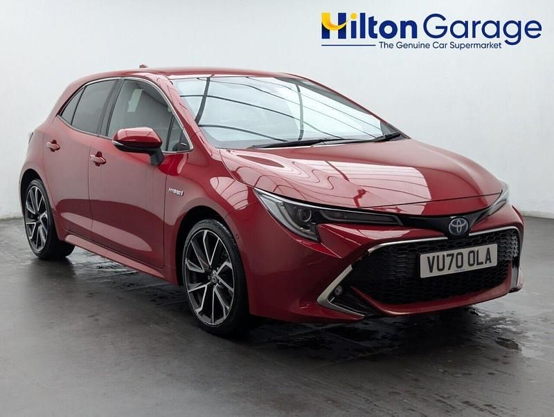 Used Toyota Corolla 122 HP (89 kW) 2020 Red Hatchback